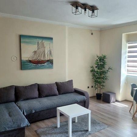 Dixy Apartman Belgrado Buitenkant foto