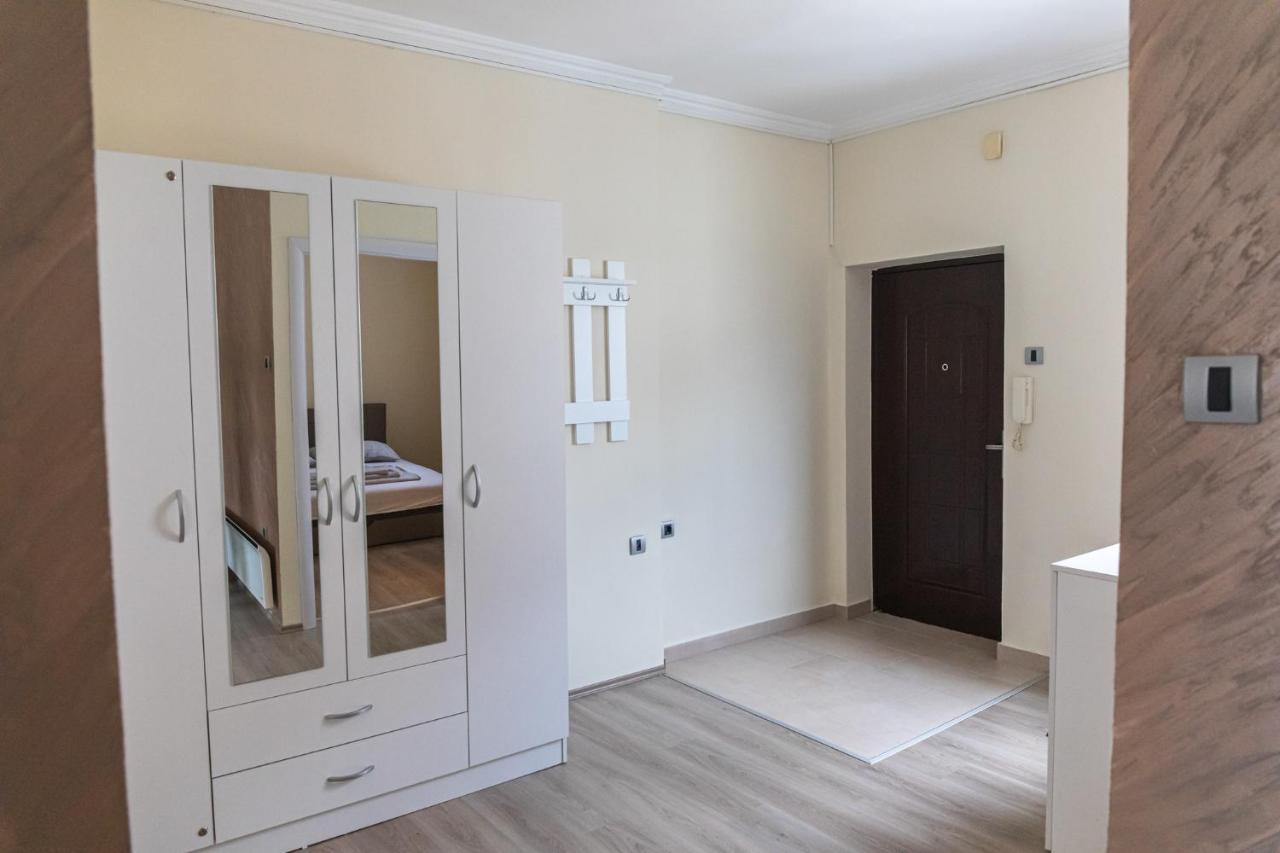 Dixy Apartman Belgrado Buitenkant foto